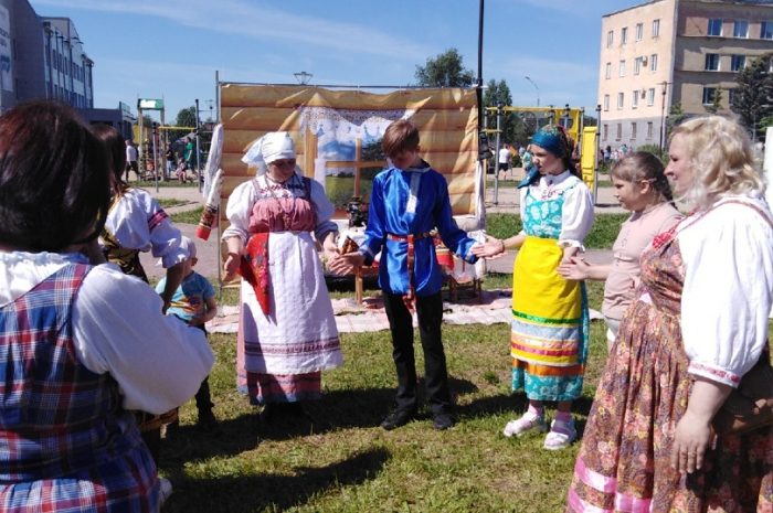 День города и День России